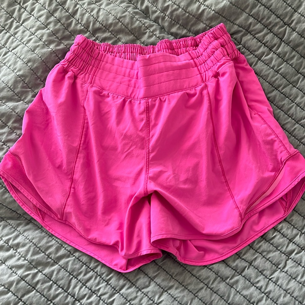 Sonic pink lulu shorts